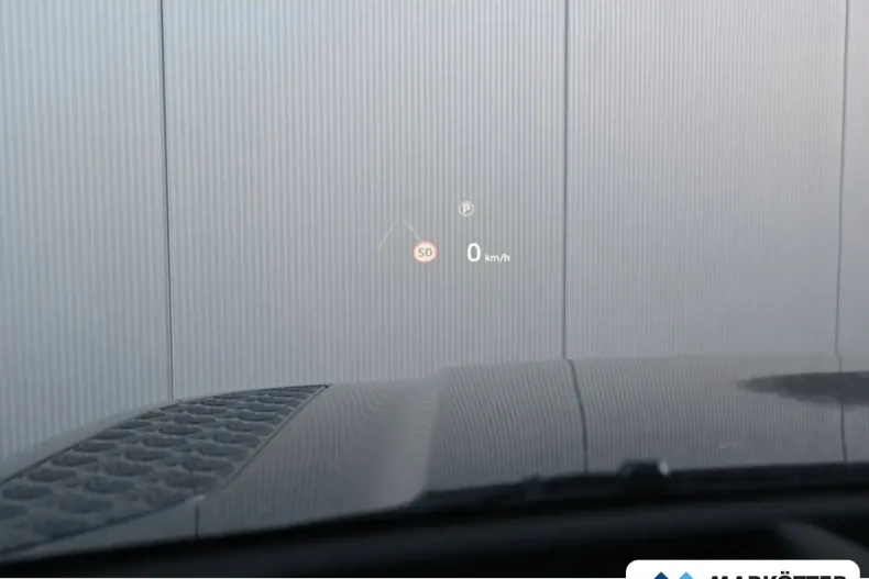 Land Rover Defender din 2024 cu 5.425 km - oferta LAN157664 - foto 28