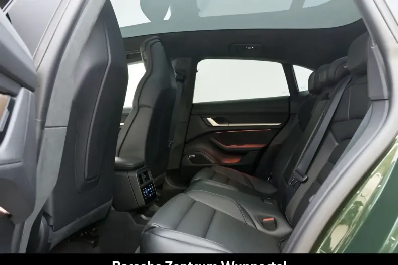 Porsche Taycan din 2024 cu 15.182 km - oferta POR157667 - foto 17