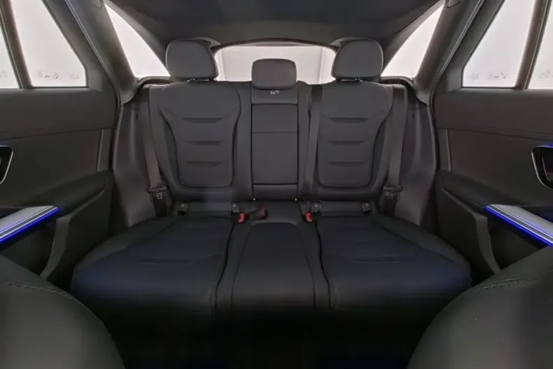 Mercedes-Benz GLC 63 AMG din 2024 cu 4.570 km - oferta MER157671 - foto 9