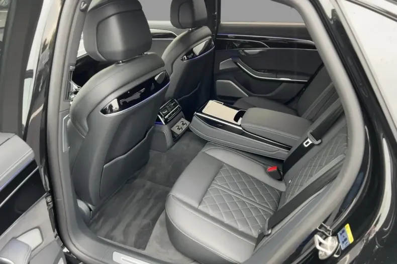 Audi S8 din 2024 cu 11.300 km - oferta AUD157678 - foto 7
