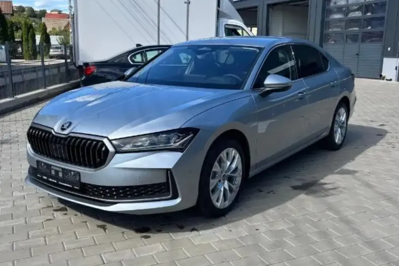 Skoda Superb din 2025 cu 5 km - oferta SKO157681 - foto 1