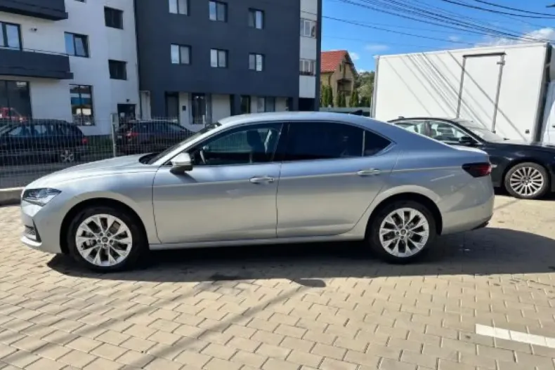 Skoda Superb din 2025 cu 5 km - oferta SKO157681 - foto 8