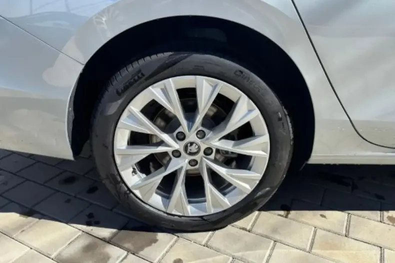 Skoda Superb din 2025 cu 5 km - oferta SKO157681 - foto 10