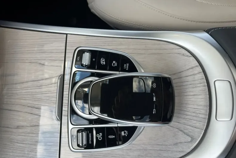 Mercedes-Benz G 63 AMG din 2024 cu 21.950 km - oferta MER157691 - foto 18