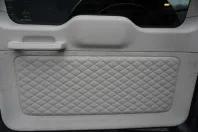 Mercedes-Benz G 450 din 2024 cu 2.400 km - oferta MER157696 - foto 33