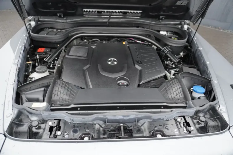 Mercedes-Benz G 450 din 2024 cu 2.400 km - oferta MER157696 - foto 45