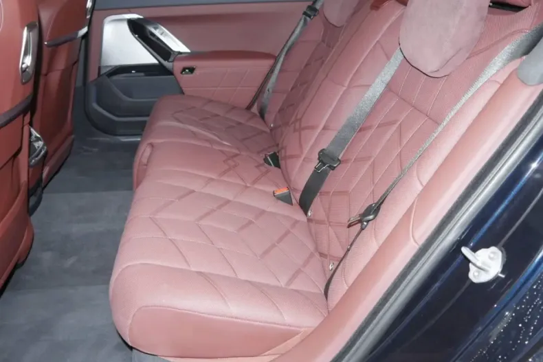 BMW 740 din 2025 cu 22.305 km - oferta BMW157706 - foto 14