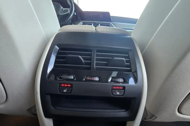 BMW X5 din 2021 cu 89.997 km - oferta BMW157732 - foto 37