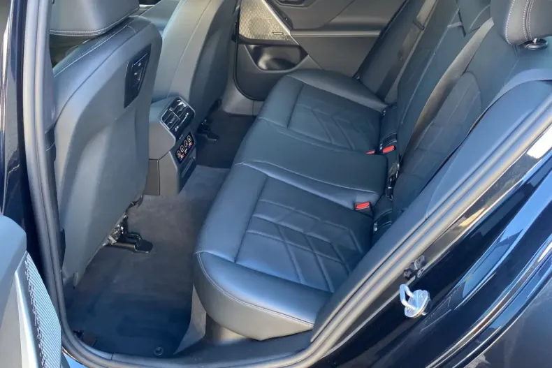 BMW 520 din 2024 cu 22.200 km - oferta BMW157740 - foto 11