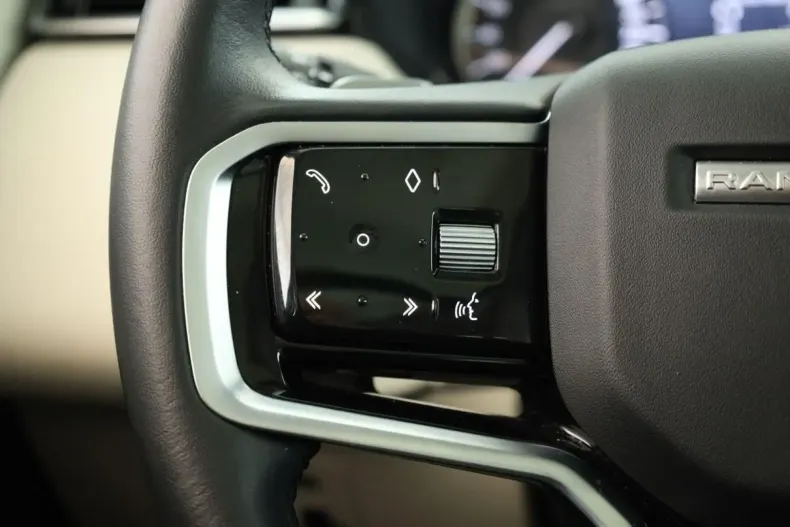 Land Rover Range Rover Velar din 2023 cu 47.300 km - oferta LAN157746 - foto 22