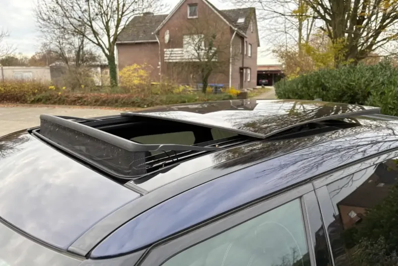 Land Rover Range Rover Velar din 2022 cu 70.000 km - oferta LAN157748 - foto 14