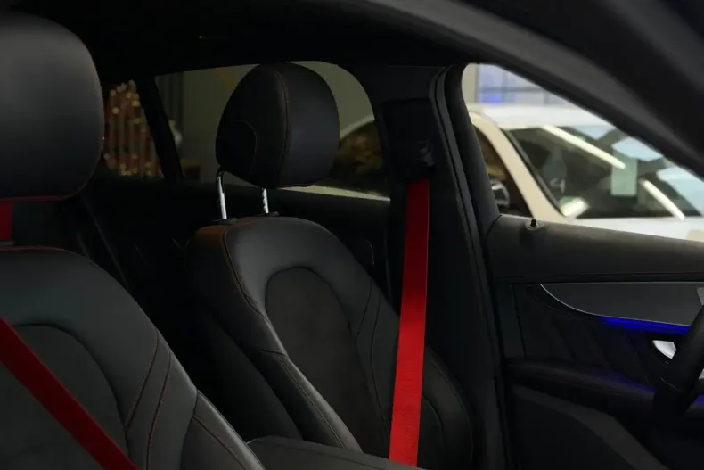 Mercedes-Benz GLC 220 din 2022 cu 53.200 km - oferta MER157749 - foto 7