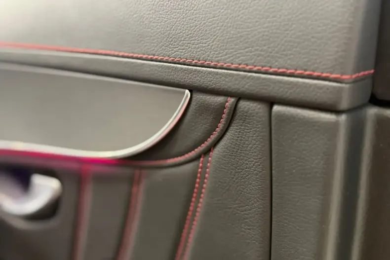 Mercedes-Benz GLC 220 din 2022 cu 53.200 km - oferta MER157749 - foto 25