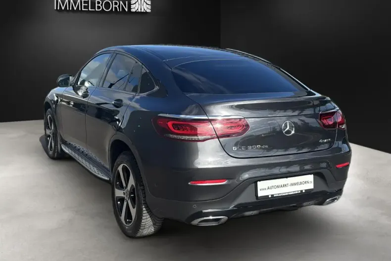 Mercedes-Benz GLC 300 din 2021 cu 67.652 km - oferta MER157751 - foto 4