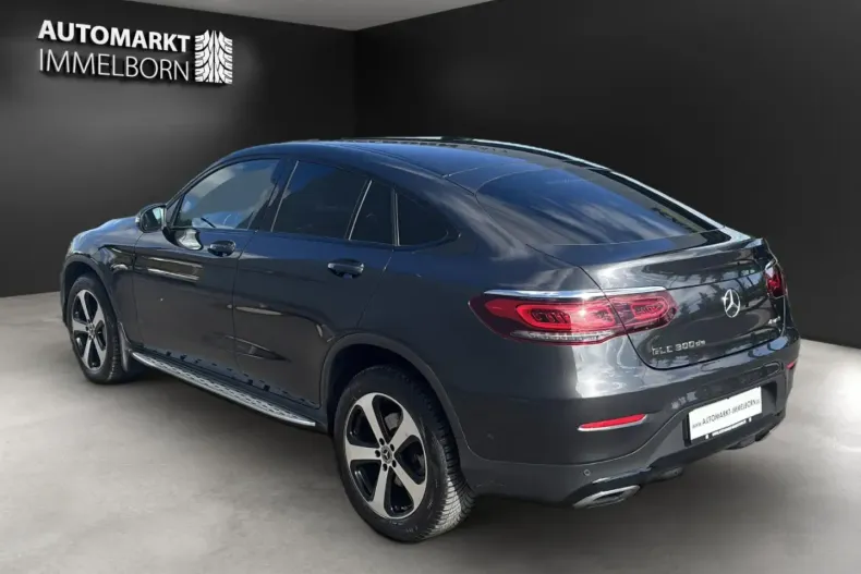 Mercedes-Benz GLC 300 din 2021 cu 67.652 km - oferta MER157751 - foto 5