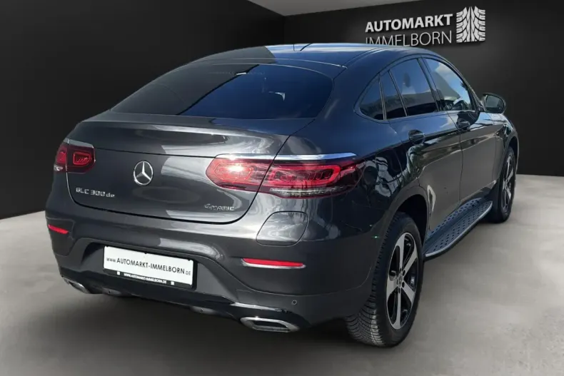 Mercedes-Benz GLC 300 din 2021 cu 67.652 km - oferta MER157751 - foto 6