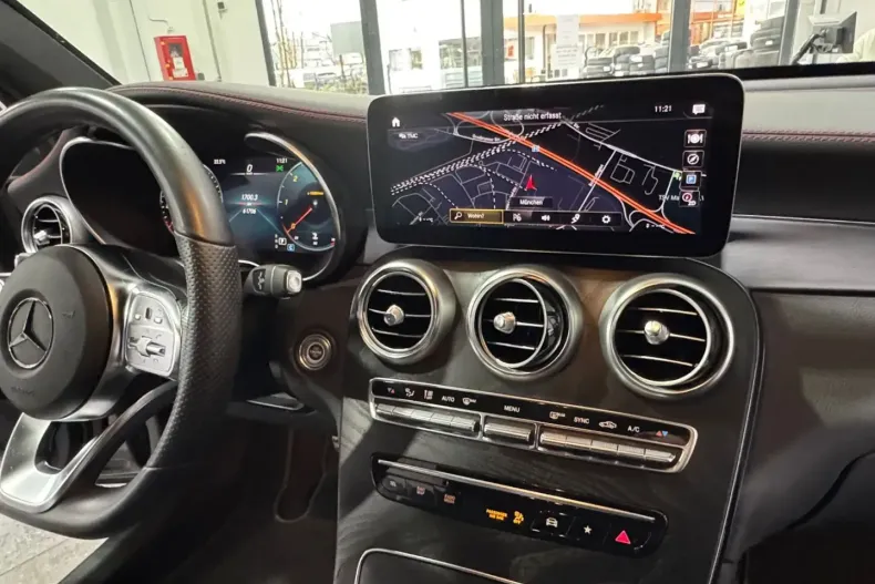 Mercedes-Benz GLC 300 din 2022 cu 61.706 km - oferta MER157752 - foto 14