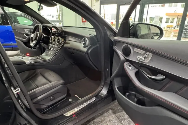 Mercedes-Benz GLC 300 din 2022 cu 61.706 km - oferta MER157752 - foto 17