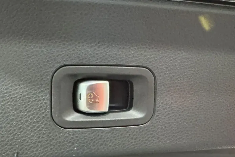 Mercedes-Benz GLC 300 din 2022 cu 61.706 km - oferta MER157752 - foto 26