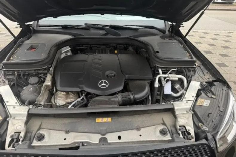 Mercedes-Benz GLC 220 din 2022 cu 74.200 km - oferta MER157754 - foto 5