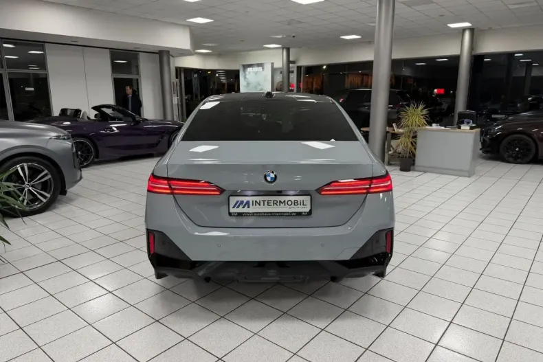 BMW 520 din 2024 cu 22.626 km - oferta BMW157755 - foto 5