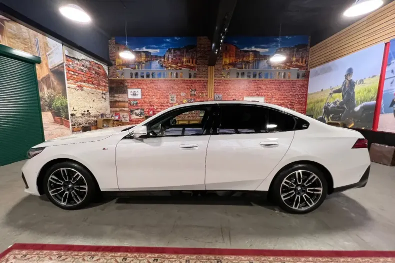 BMW 520 din 2024 cu 25.176 km - oferta BMW157757 - foto 9