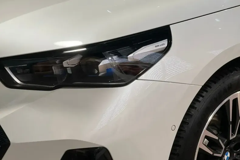 BMW 520 din 2024 cu 25.176 km - oferta BMW157757 - foto 11