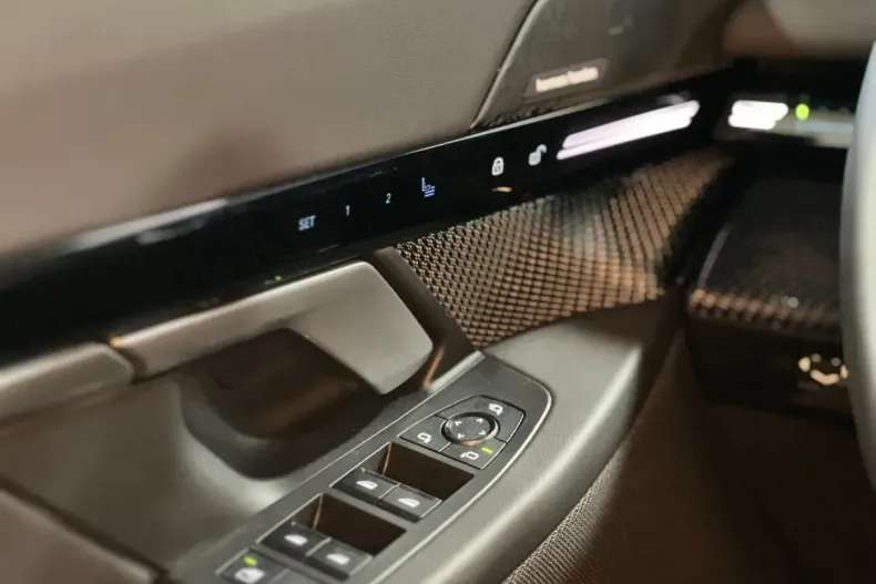 BMW 520 din 2024 cu 25.176 km - oferta BMW157757 - foto 24