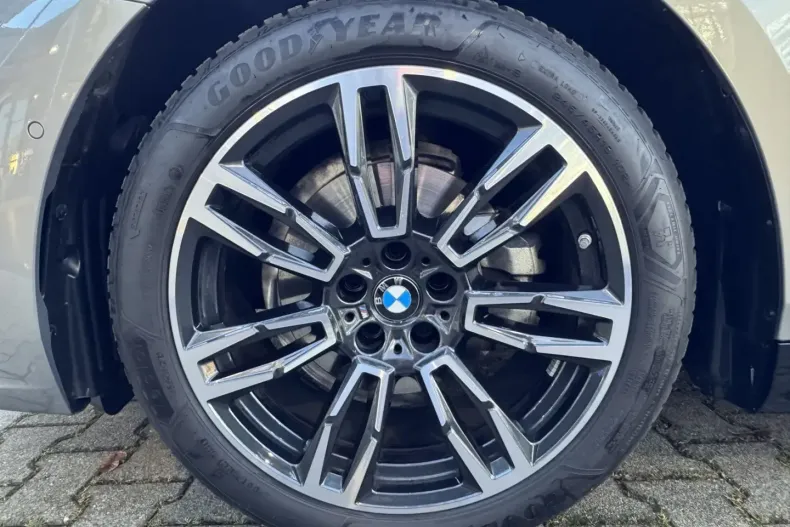 BMW 520 din 2025 cu 13.900 km - oferta BMW157758 - foto 11