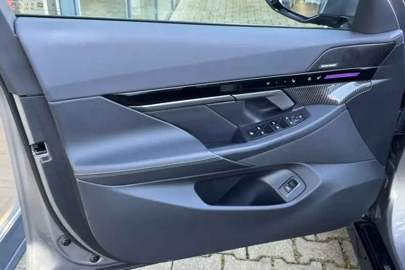 BMW 520 din 2025 cu 13.900 km - oferta BMW157758 - foto 13