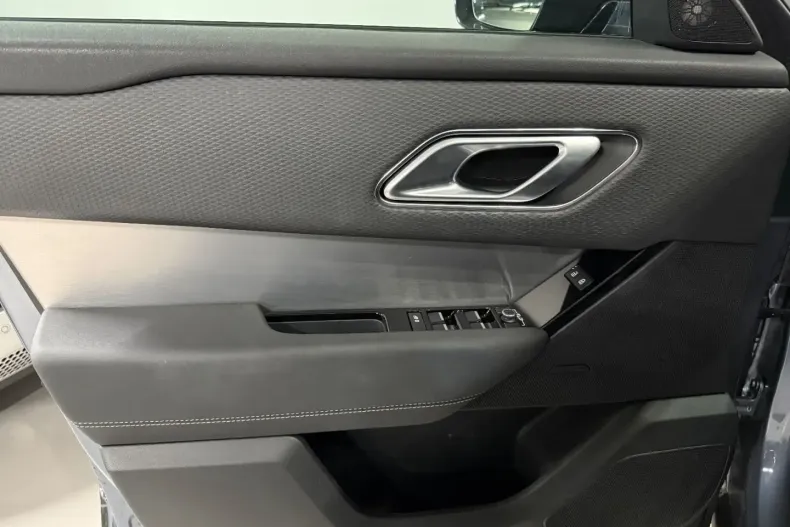 Land Rover Range Rover Velar din 2022 cu 59.300 km - oferta LAN157760 - foto 13