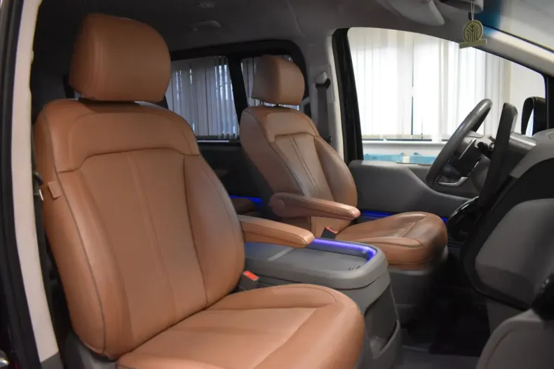 Hyundai STARIA din 2022 cu 41.499 km - oferta HYU157764 - foto 15