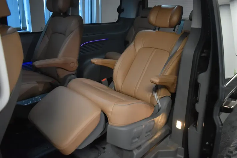 Hyundai STARIA din 2022 cu 41.499 km - oferta HYU157764 - foto 18