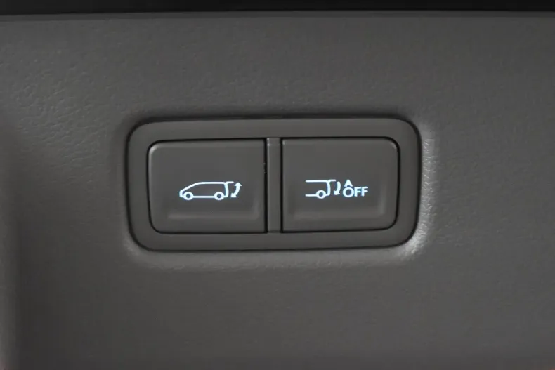 Hyundai STARIA din 2022 cu 41.499 km - oferta HYU157764 - foto 23