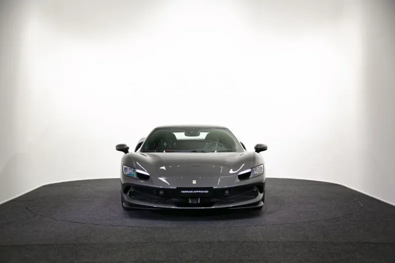 Ferrari 296 GTB din 2024 cu 3.000 km - oferta FER157780 - foto 3