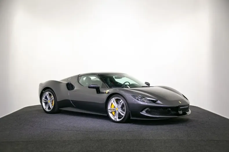 Ferrari 296 GTB din 2024 cu 3.000 km - oferta FER157780 - foto 4