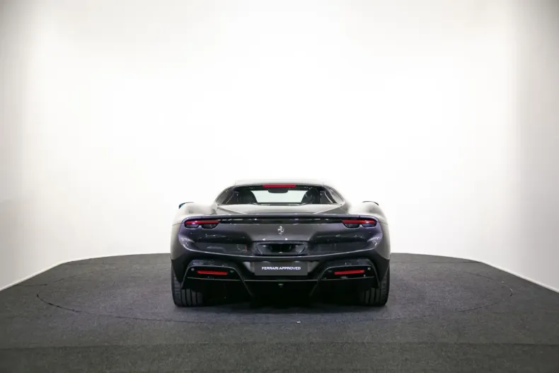Ferrari 296 GTB din 2024 cu 3.000 km - oferta FER157780 - foto 7