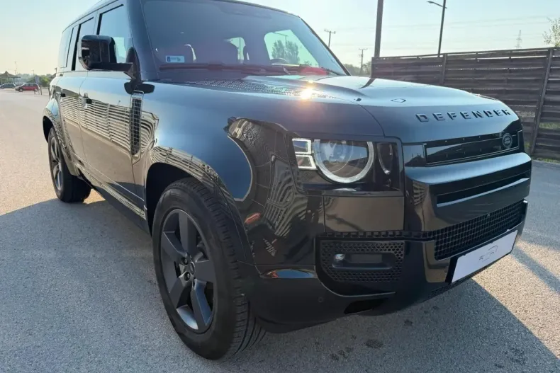 Land Rover Defender din 2025 cu 11.868 km - oferta LAN157781 - foto 2