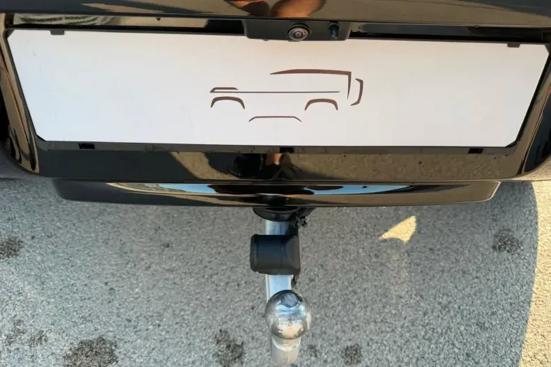 Land Rover Defender din 2025 cu 11.868 km - oferta LAN157781 - foto 10