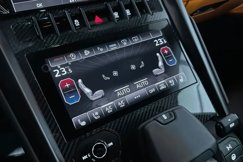 Lamborghini Urus din 2023 cu 39.937 km - oferta LAM157791 - foto 18