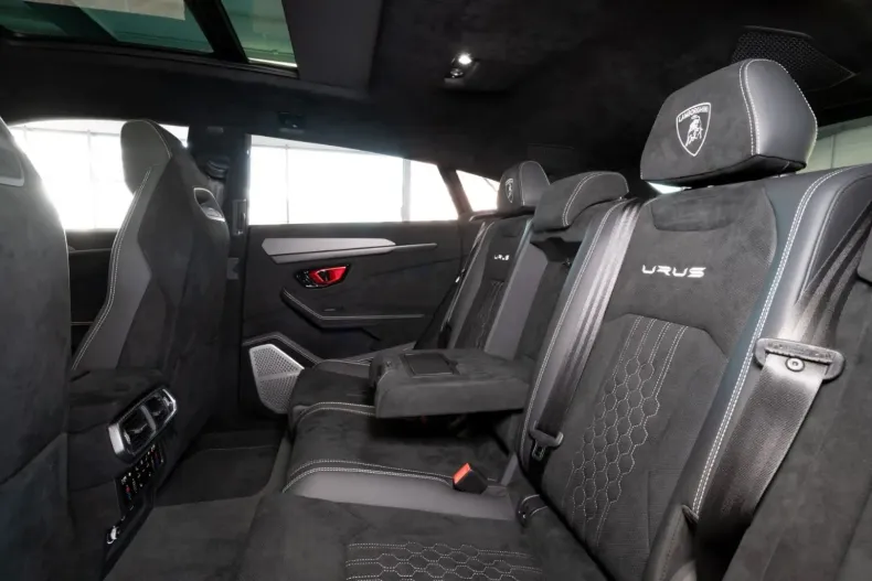 Lamborghini Urus din 2023 cu 10.511 km - oferta LAM157794 - foto 23