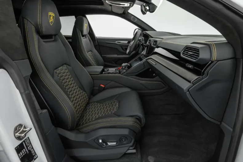 Lamborghini Urus din 2025 cu 7.000 km - oferta LAM157795 - foto 11
