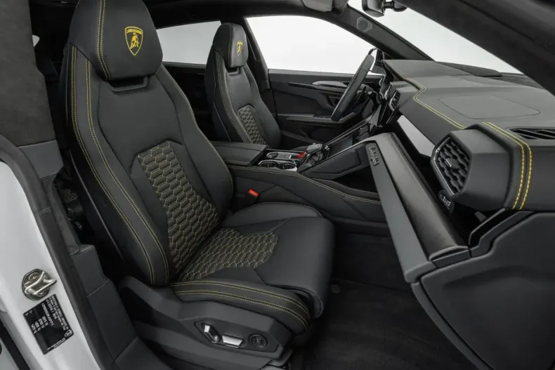 Lamborghini Urus din 2025 cu 7.000 km - oferta LAM157795 - foto 12