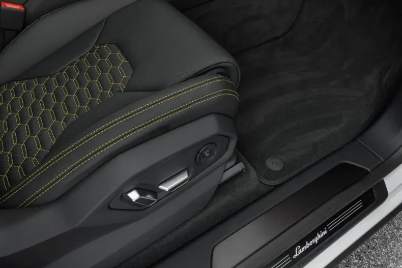 Lamborghini Urus din 2025 cu 7.000 km - oferta LAM157795 - foto 15