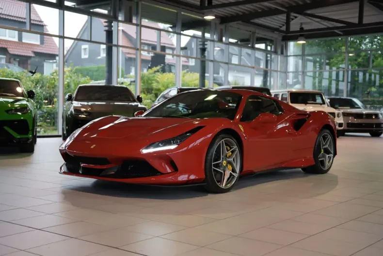 Ferrari F8 din 2023 cu 4.500 km - oferta FER157800 - foto 5