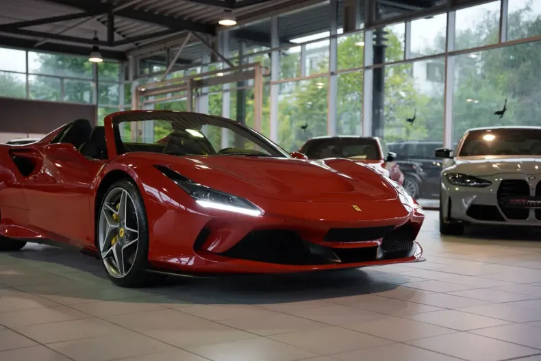 Ferrari F8 din 2023 cu 4.500 km - oferta FER157800 - foto 8