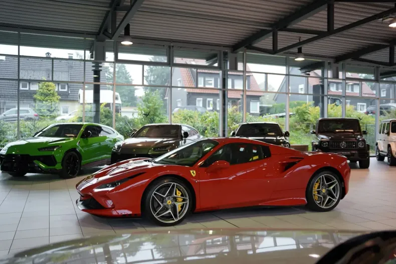 Ferrari F8 din 2023 cu 4.500 km - oferta FER157800 - foto 9
