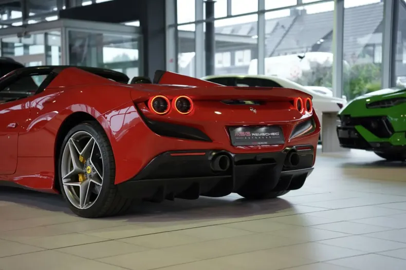 Ferrari F8 din 2023 cu 4.500 km - oferta FER157800 - foto 15