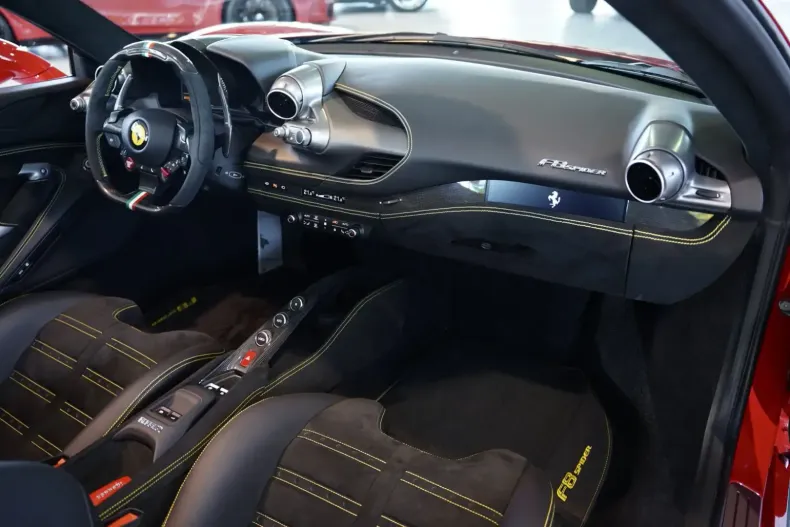 Ferrari F8 din 2023 cu 4.500 km - oferta FER157800 - foto 30