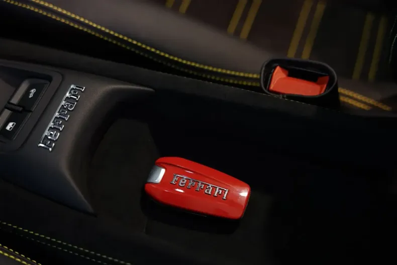 Ferrari F8 din 2023 cu 4.500 km - oferta FER157800 - foto 37